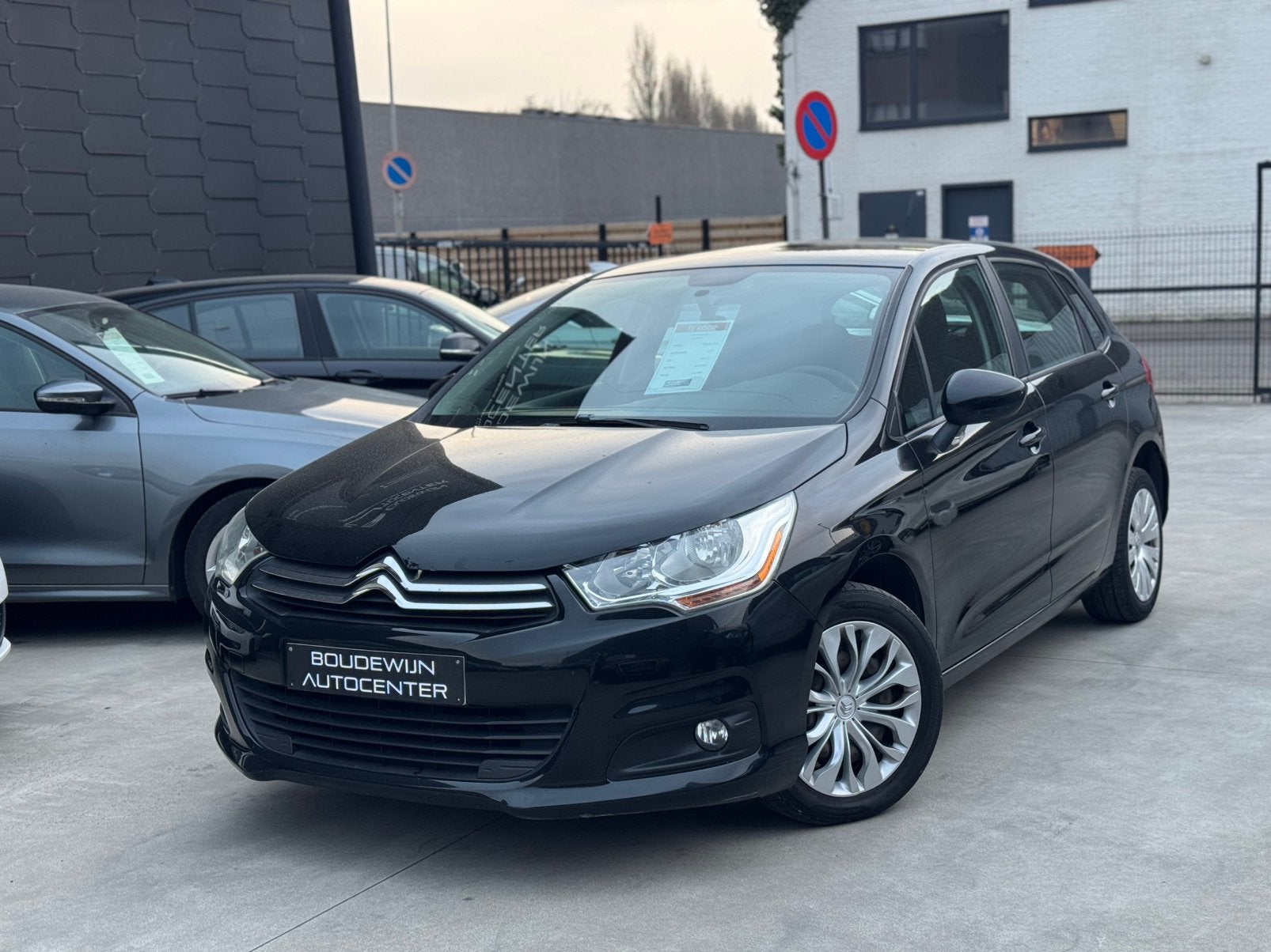 Citroën C4 1.4Benzine 2012 163.xxxkm/Airco,Cruisecontrol, Auto's, Citroën, Voorwielaandrijving, Zwart, Zwart, Handgeschakeld