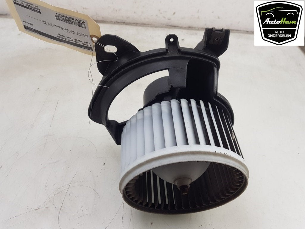 VENTILATEUR RADIATEUR MOTEUR Fiat Punto Evo (199), Autos : Pièces & Accessoires, Utilisé, Fiat
