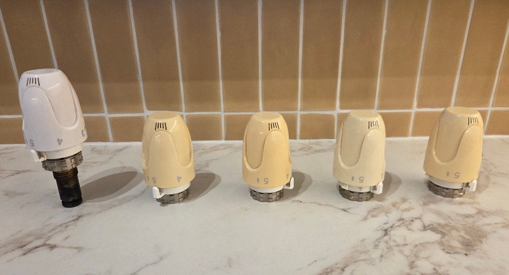 Lot de 5 valves thermostatiques pour radiateur, Bricolage & Construction, Enlèvement ou Envoi, Utilisé, Autres types