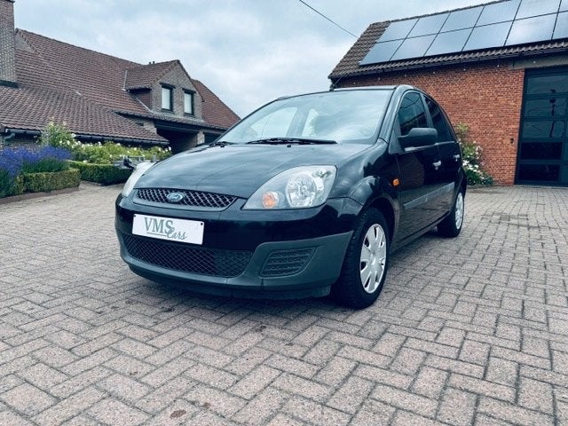Ford Fiesta 1.3 Benzine * Garantie * Airco *, Auto's, Ford, 1299 cc, Stof, Zwart, 4 cilinders
