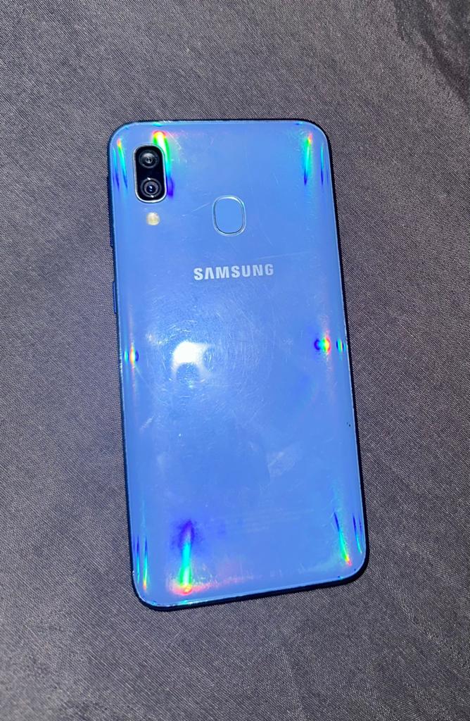 Samsung A40 (64 gb), Télécoms, Téléphonie mobile | Samsung, Autres modèles, Utilisé, Bleu, Enlèvement