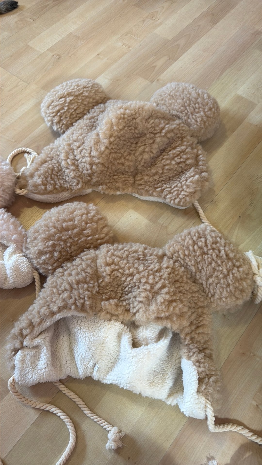 Schattige berenmutsen te koop, Kleding | Dames, Mutsen, Sjaals en Handschoenen, Ophalen, Zo goed als nieuw