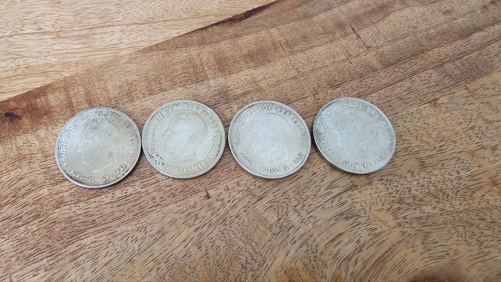 4 pièces commémoratives belges de 250 francs de 1976, Enlèvement, Argent, Argent