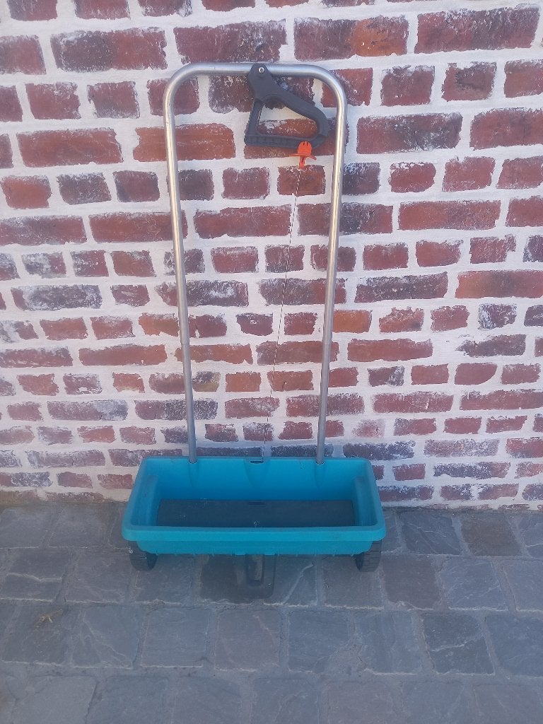 Graszaaimachine, Ophalen, Zo goed als nieuw, Overige soorten, Gardena