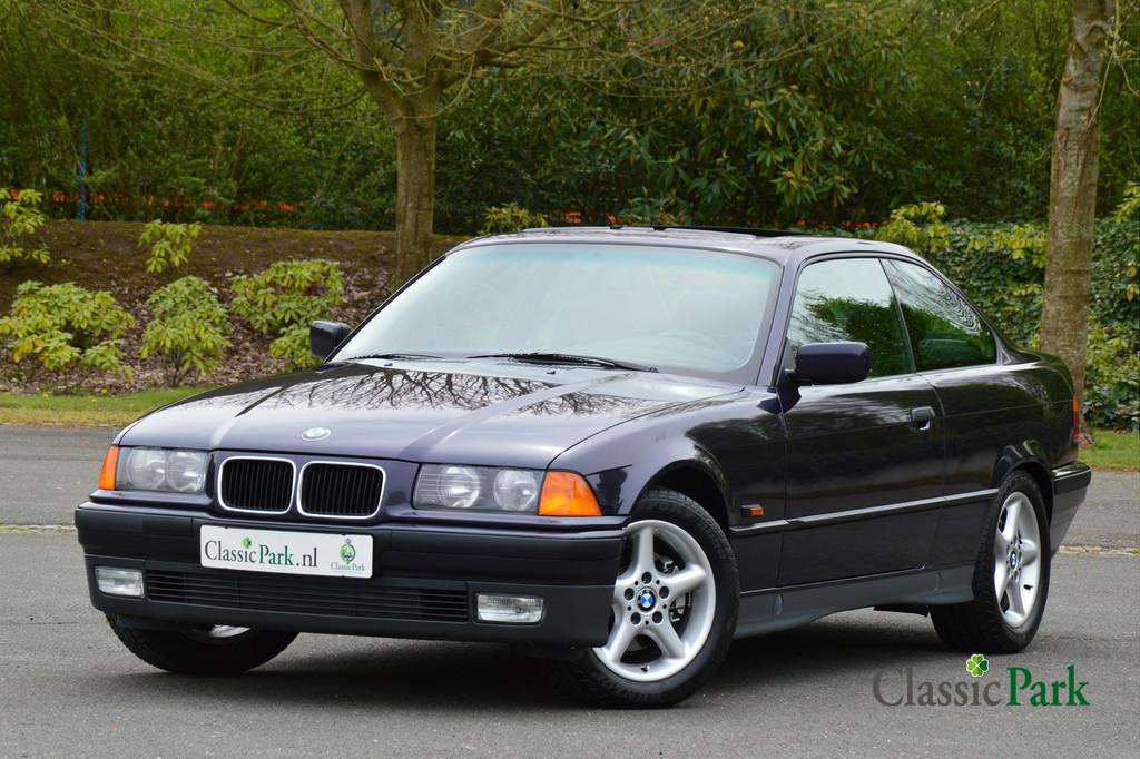 BMW 3 Serie 320i Coupé E36 (bj 1994), Auto's, 110 kW, Blauw, Bedrijf, Metaalkleur