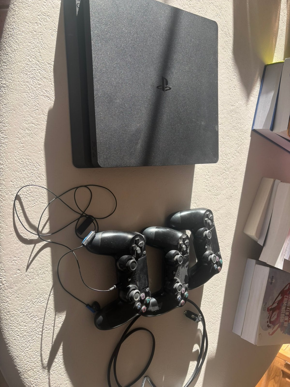 Ps4 slim 1TB + 3 controllers, Ophalen, Refurbished, 1 TB, Pro