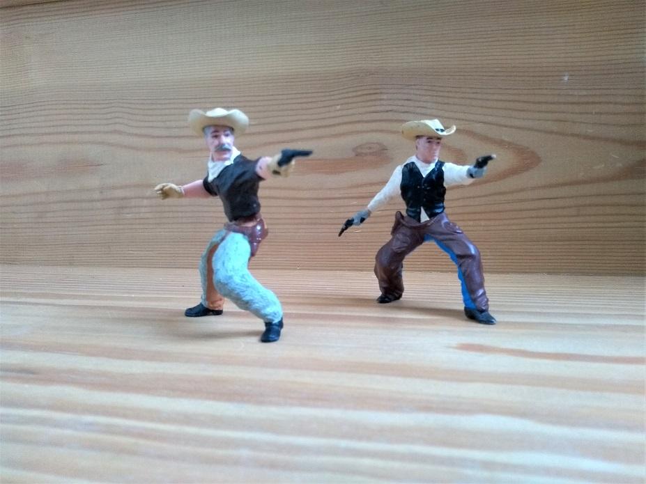 PAPO figurines - 2 cow-boys, Enlèvement, Comme neuf