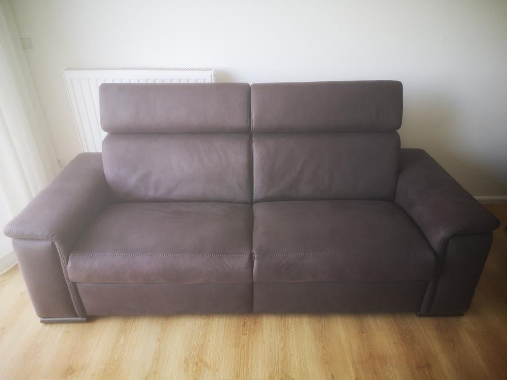 Salon in alcantara met 2 elektrische relaxen, Huis en Inrichting, Zetels | Zetels, Ophalen