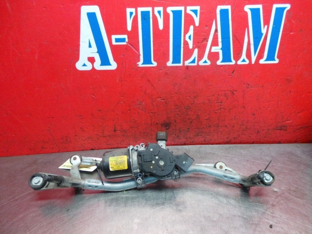 MOTEUR + TRINGLERIE ESSUIE GLACE AVANT Citroën DS3 (SA), Citroën, Valeo, Utilisé, 100, rue de Courcelles
75017  Paris, FR