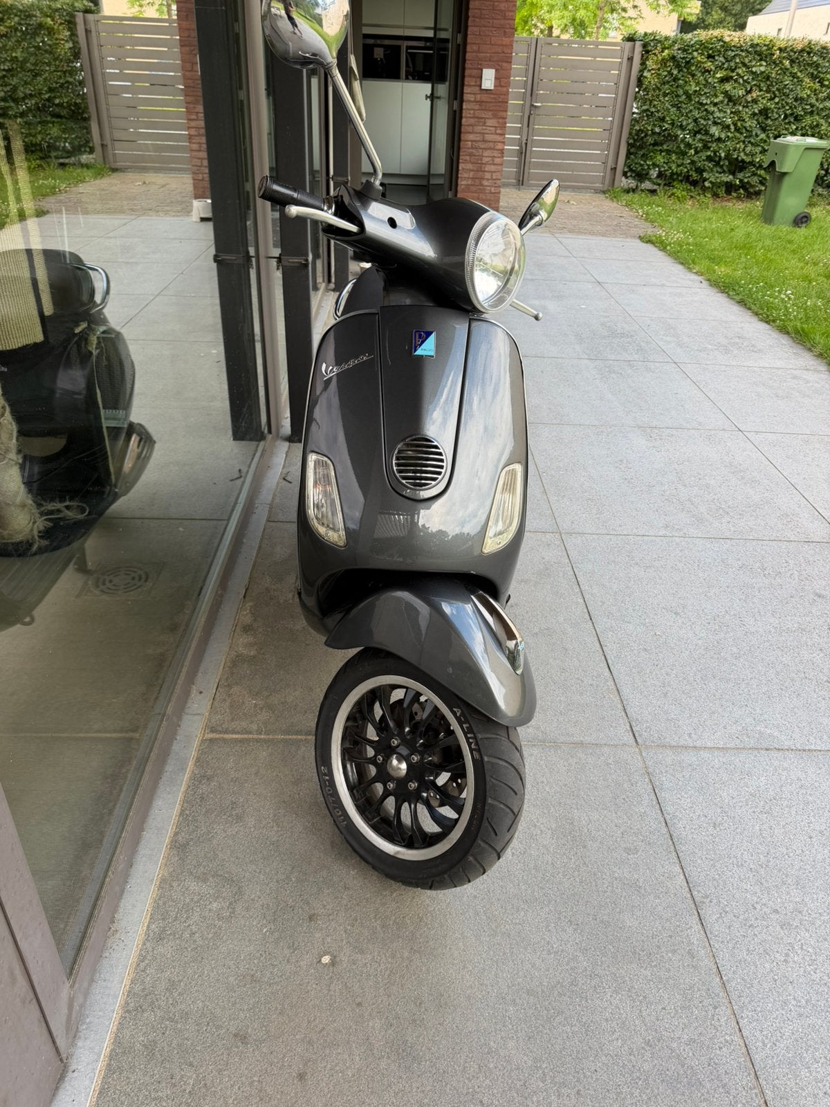 GEZOCHT B-klasse LX50 frame, Fietsen en Brommers, Scooters | Vespa, Ophalen, Zo goed als nieuw, Vespa LX