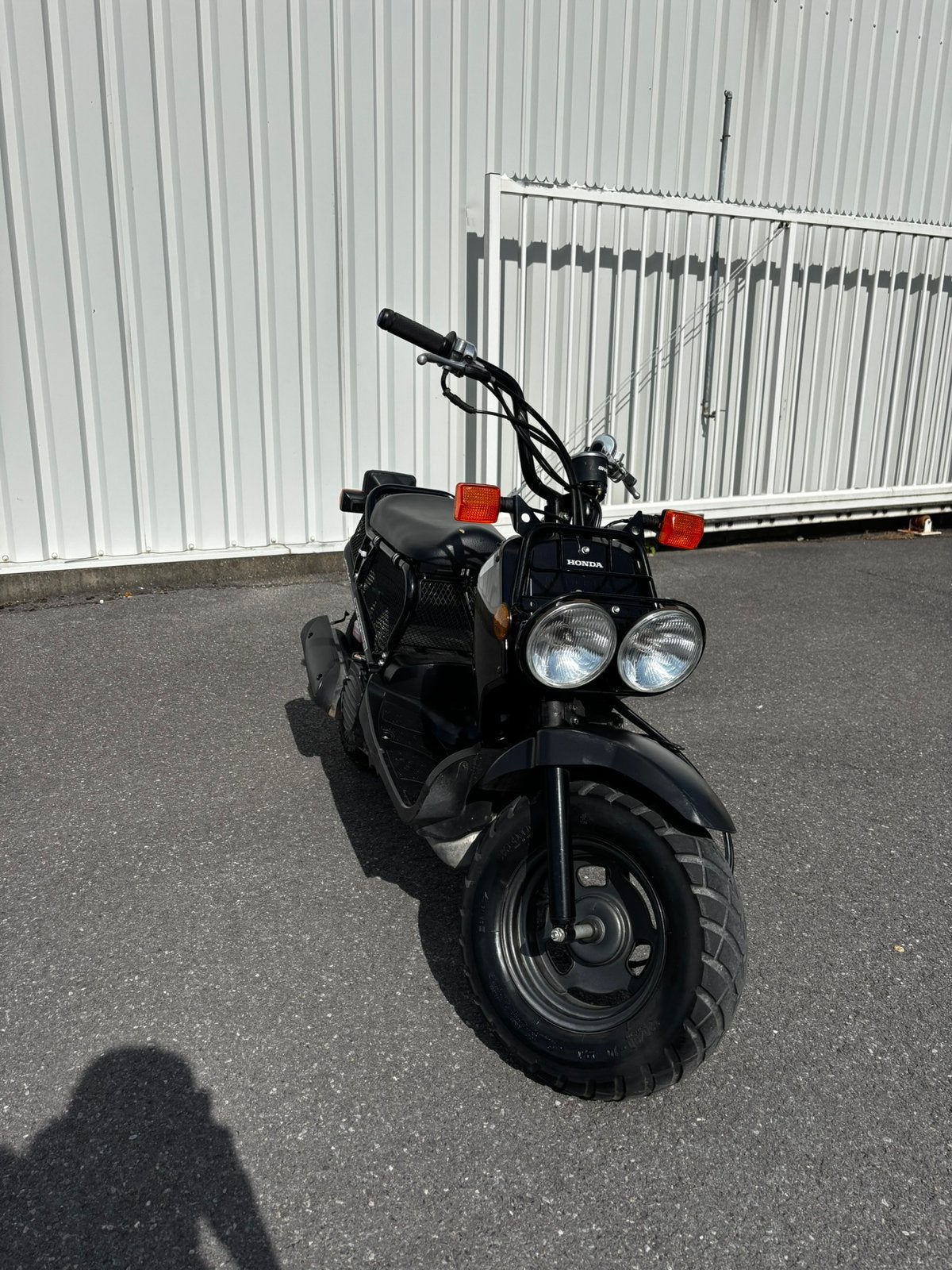 Honda zoomer zwart, Fietsen en Brommers, Ophalen, Gebruikt, Klasse B (45 km/u), Benzine