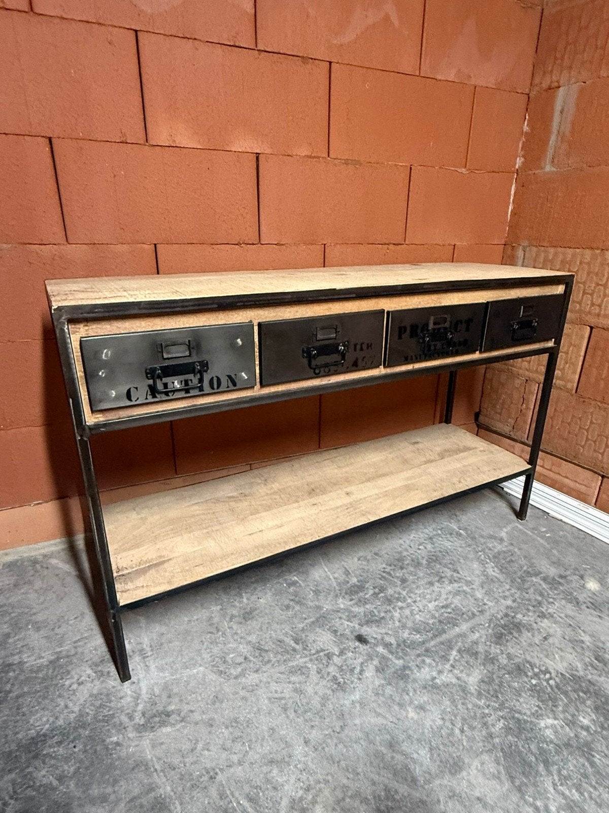 muurtafel, Ophalen, Overige materialen, Gebruikt, 100 tot 150 cm