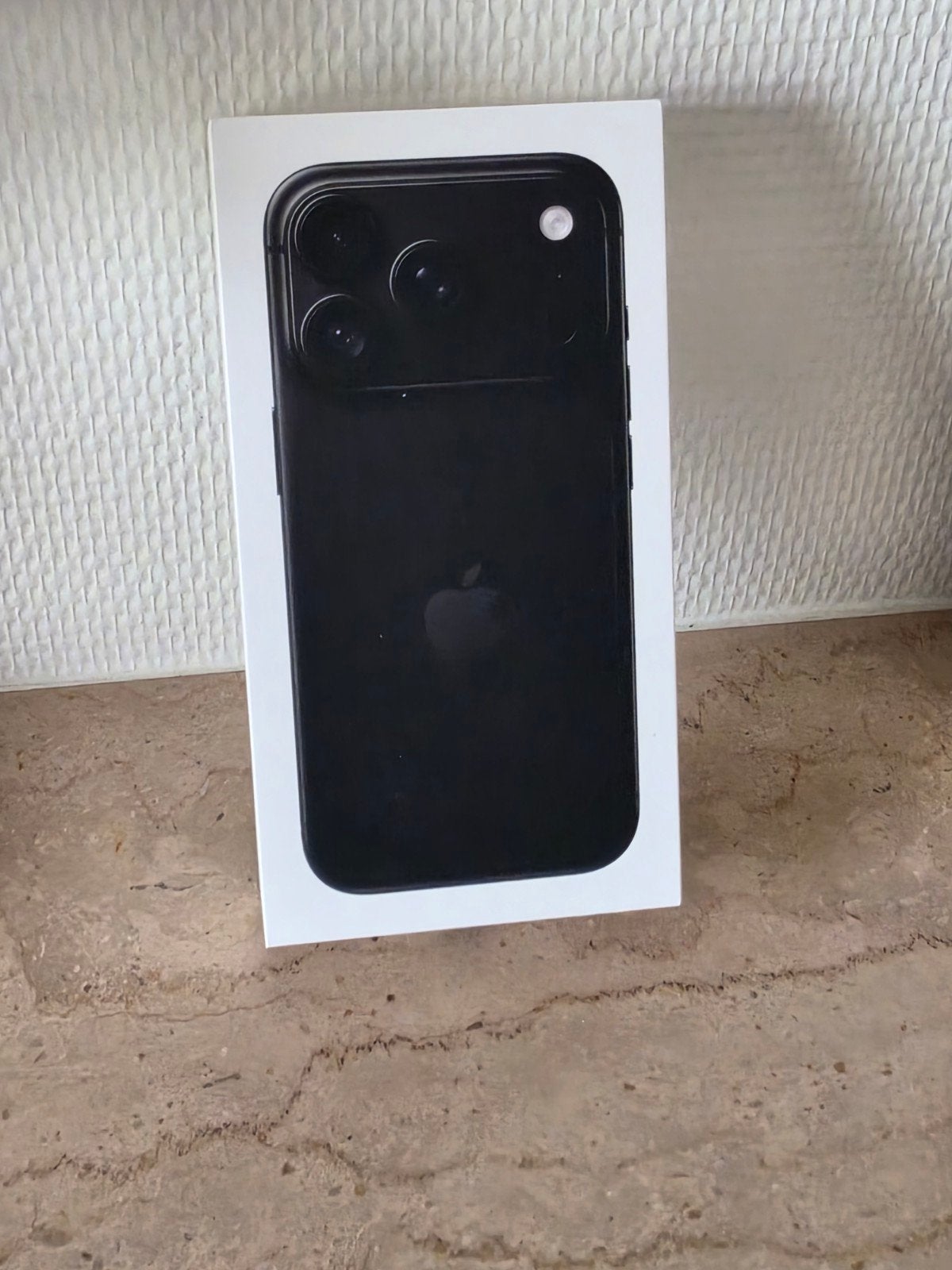 vds/échange iphone 18pro black neuf scellé facture garantie, Télécoms, Enlèvement ou Envoi, IPhone 18 Pro