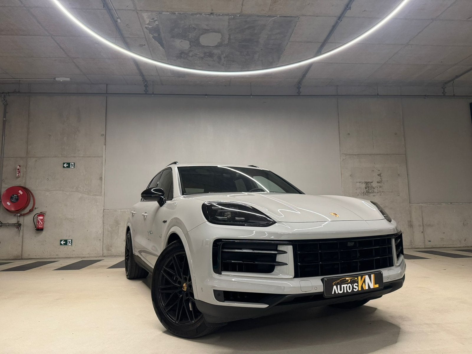 ️PORSCHE CAYENNE 3.0E-HYBRIDE CHRONO PACK 2024/39000KM/12MG, Auto's, Porsche, Cayenne, ABS, Verlengde garantie, Bedrijf