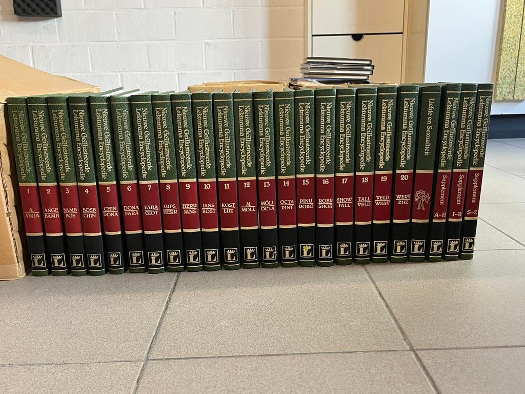 Encyclopedie, Boeken, Ophalen, Zo goed als nieuw, Complete serie
