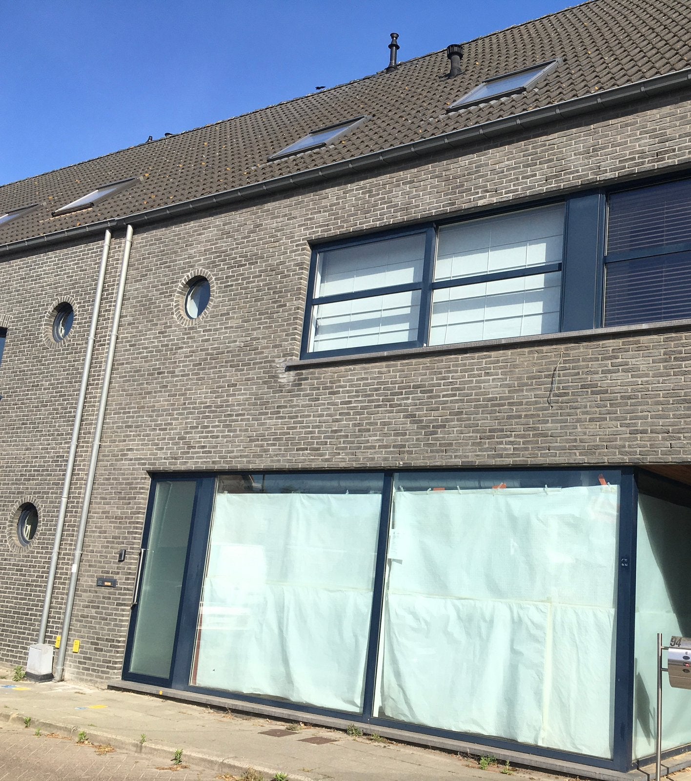 Strakke, energiezuinige gezinswoning met 4 slaapkamers, Provincie Oost-Vlaanderen, 115 kWh/m²/jaar, 163 m², 4 kamers