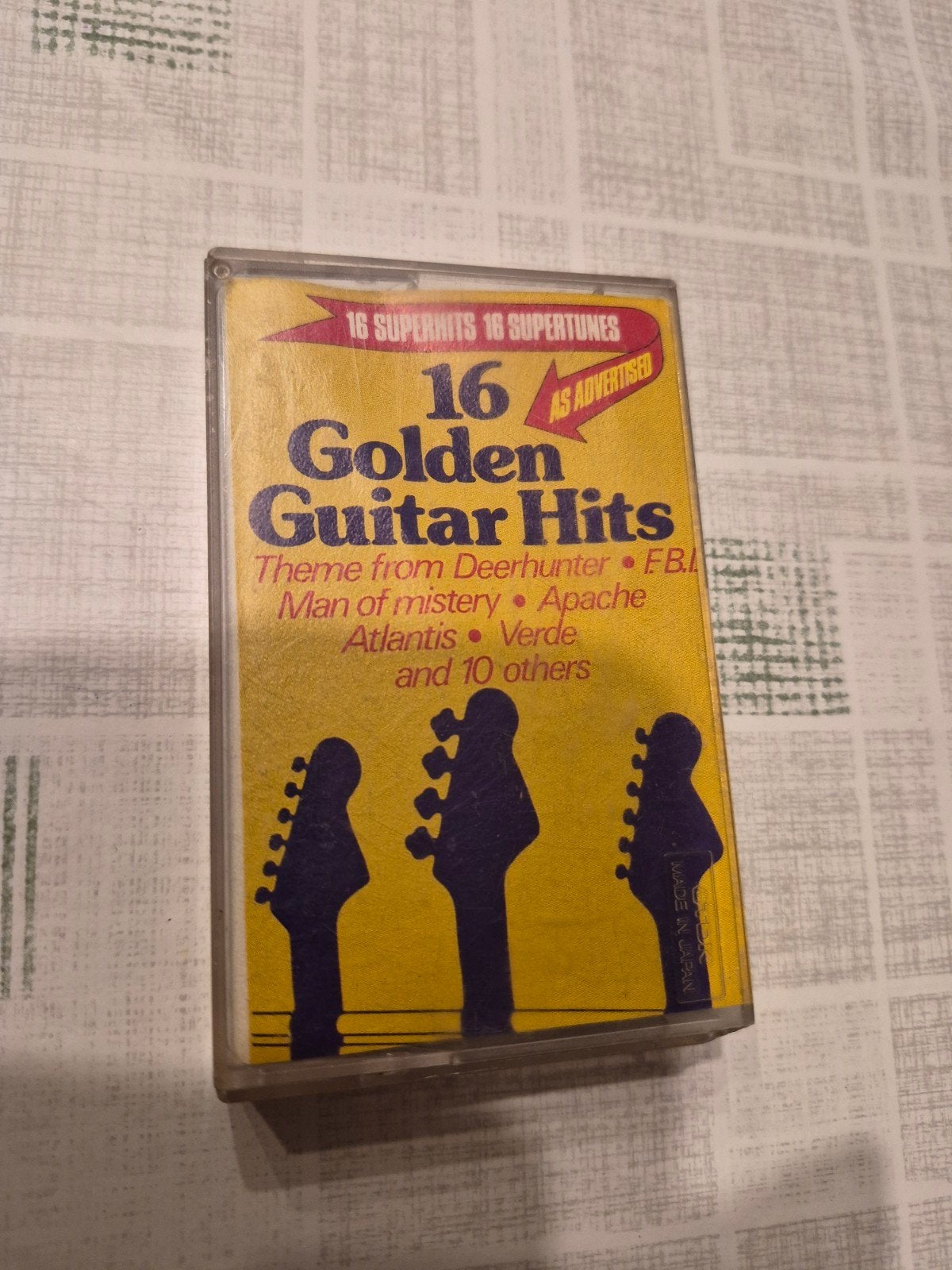 16 golden guitar hits cassette, Enlèvement ou Envoi