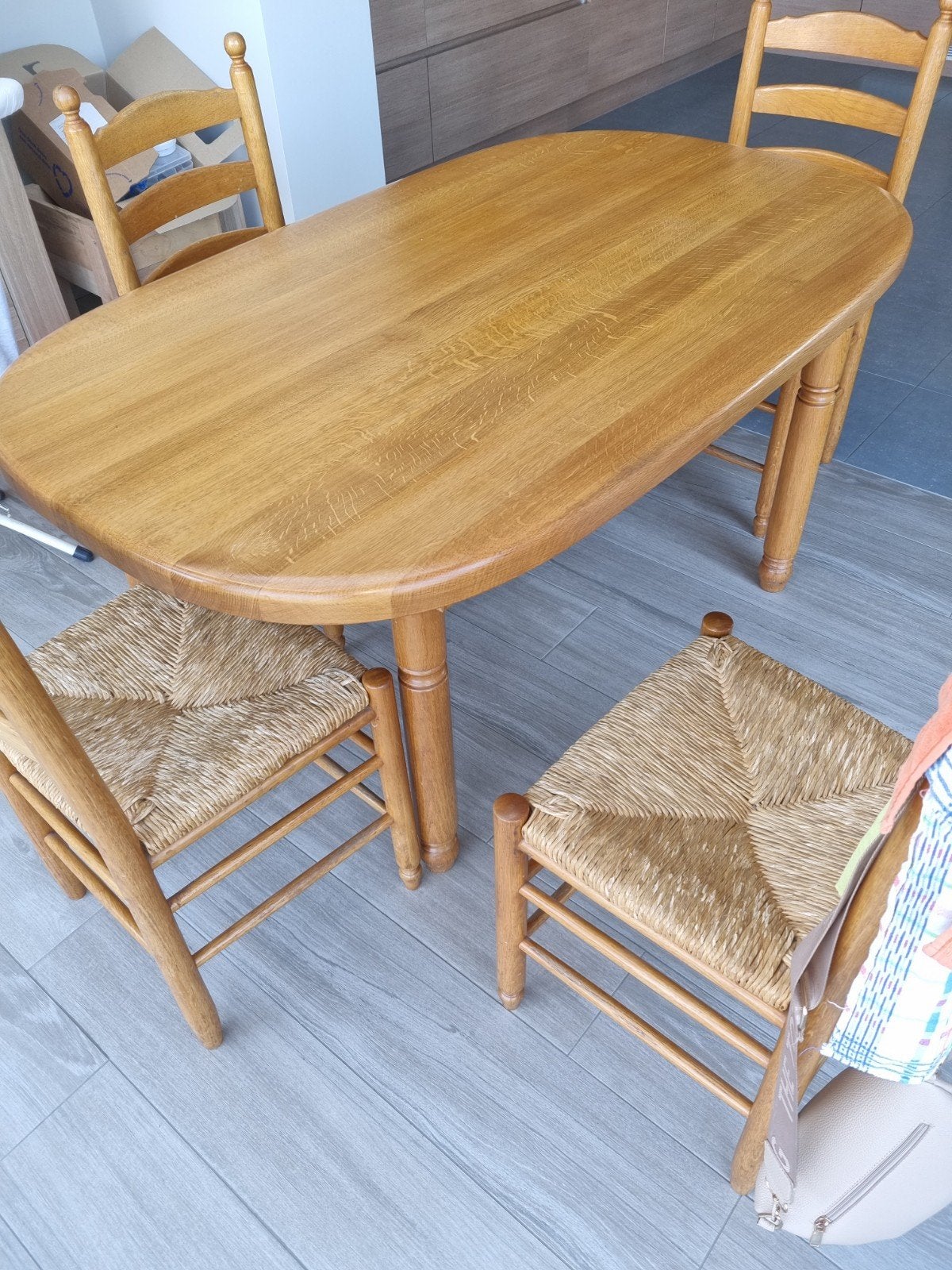 eiken tafel met 4 stoelen, Huis en Inrichting, Tafels | Eettafels, Ophalen, Ovaal