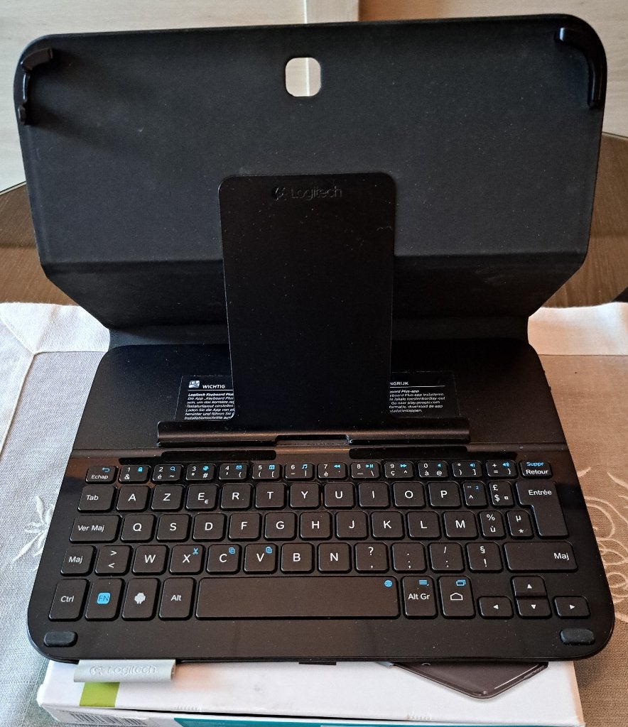 Clavier pour tablette et smartphone fonction bluetooth, Informatique & Logiciels, Enlèvement, Azerty, Comme neuf, Rechargeable