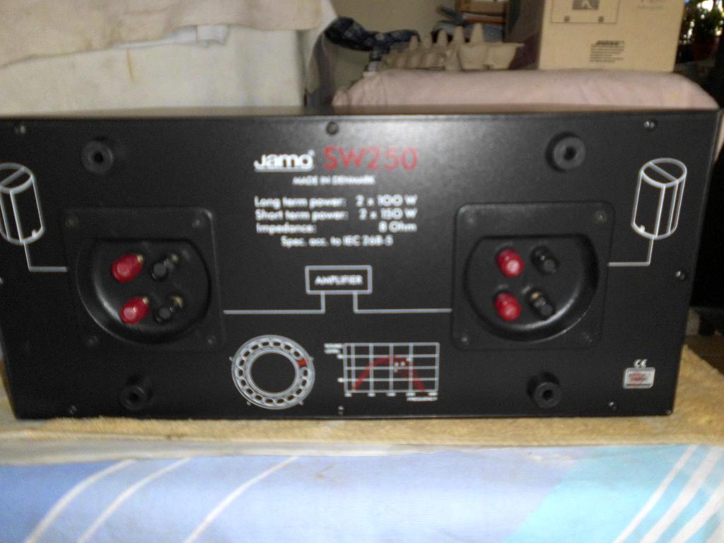 versterker jamo sw250 nieuw zwart, Audio, Tv en Foto, Versterkers en Ontvangers, Nieuw, 120 watt of meer, Stereo, Ophalen