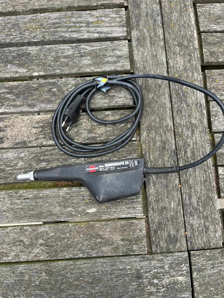 Graveur Brennenstuhl Signograph 25 elektrische, Ophalen of Verzenden, Zo goed als nieuw