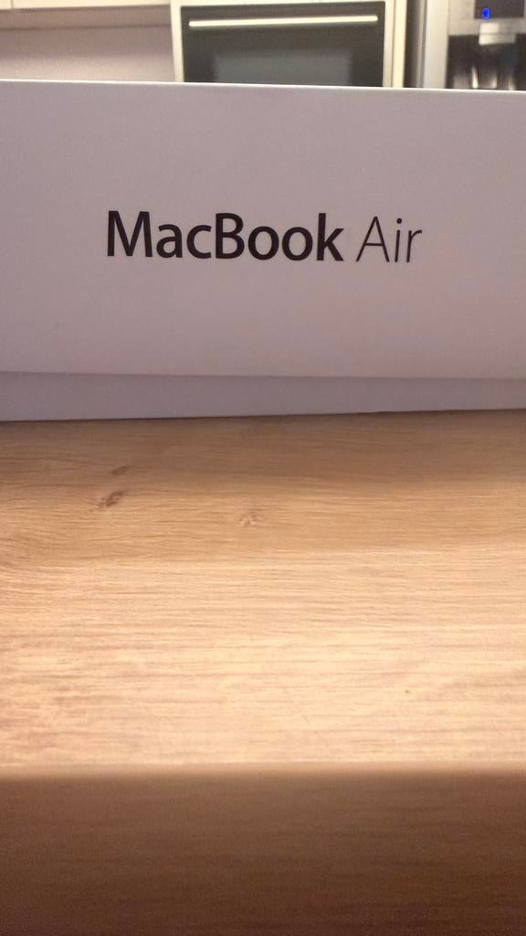 MacBook air 13 inch, Ophalen, Zo goed als nieuw, 13 inch, MacBook