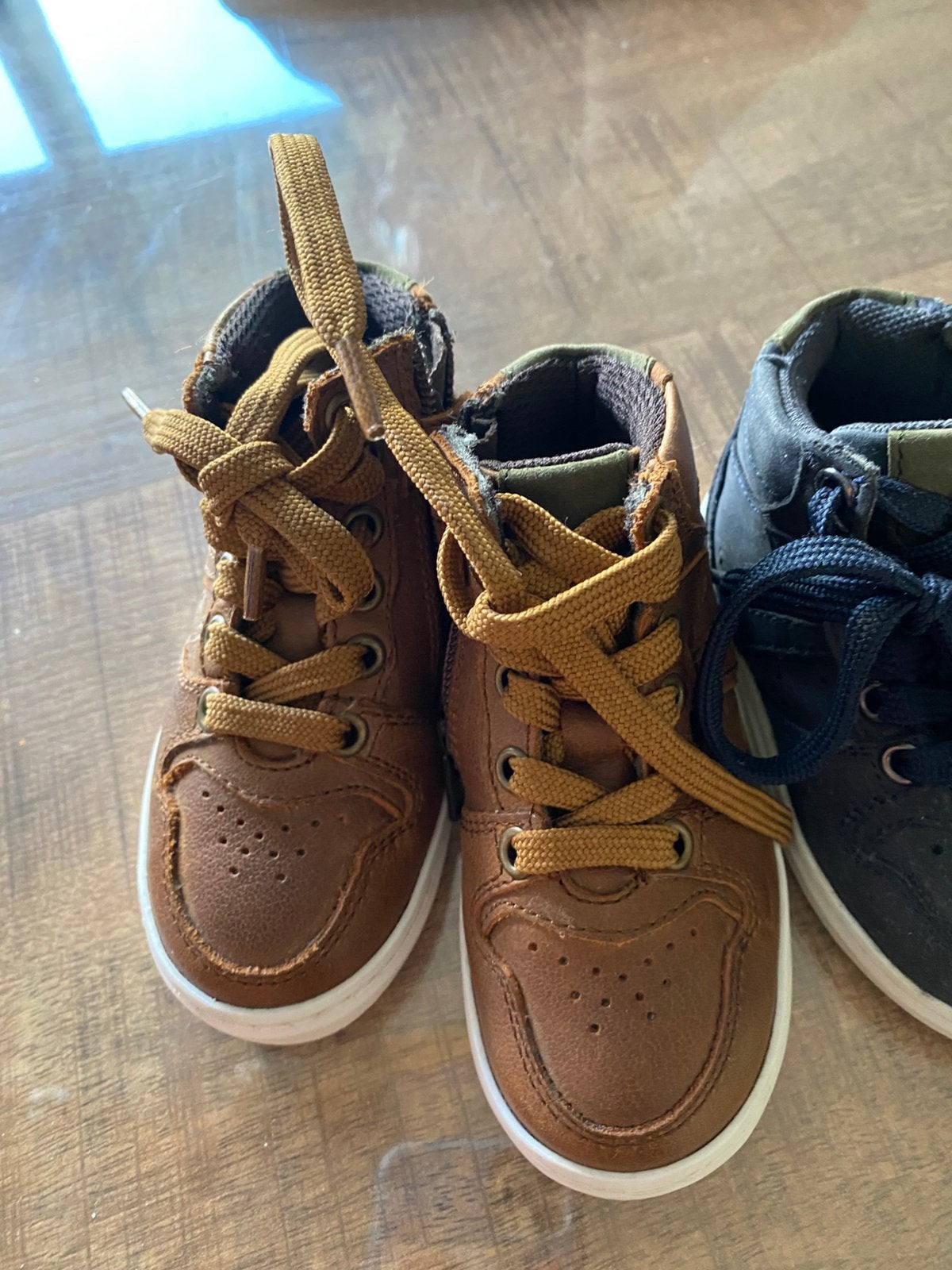 Babyschoenen maat 20 en 21, Kinderen en Baby's, Babykleding | Schoentjes en Sokjes, Ophalen, Gebruikt