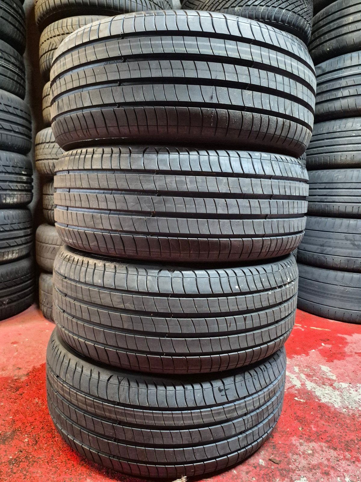 4 pneus NEUF Michelin 225/55/17 101Y étoilée, Autos : Pièces & Accessoires, Enlèvement, Neuf, Mercedes-Benz