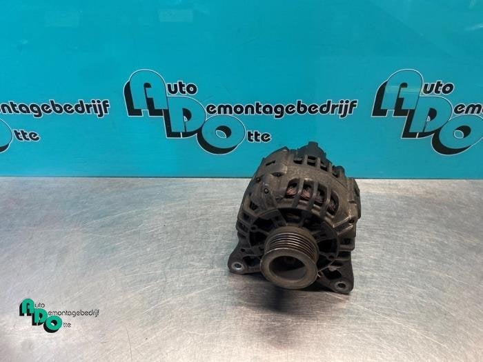 Dynamo van een Dacia Sandero (Sandero 1 08-), Auto-onderdelen, Motor en Toebehoren, Dacia, Gebruikt, 3 maanden garantie, Ophalen of Verzenden