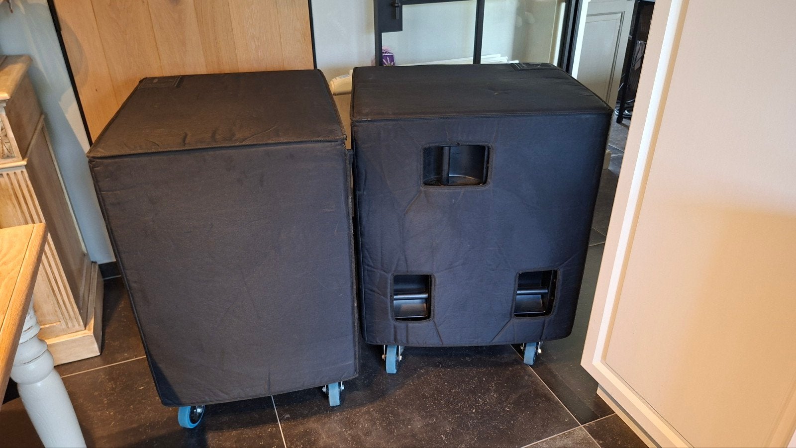 2 x DB Technologies DVA-S10 18 inch actieve subs 1000W RMS, Musique & Instruments, Enlèvement, Utilisé, 1000 watts ou plus, Sono