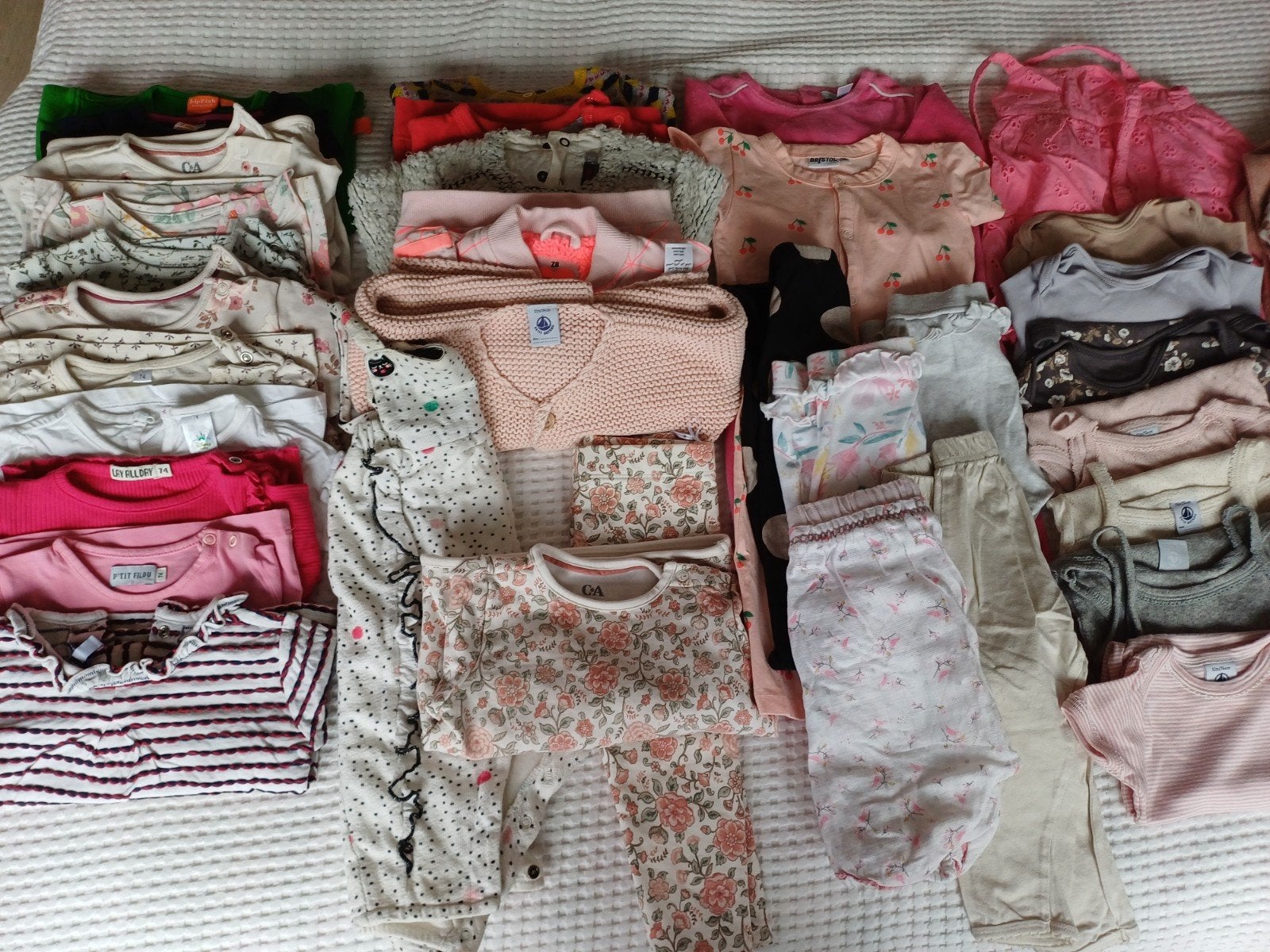 pakket meisjeskledij 40 stuks +- 9 maand / 74, Kinderen en Baby's, Ophalen of Verzenden