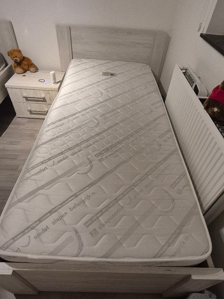 2 x eenpersoonsbed, Kinderen en Baby's, Ophalen, Gebruikt, Lattenbodem