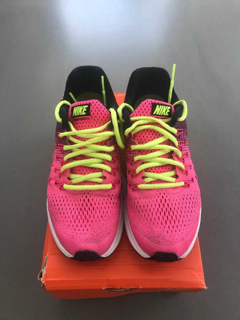 Chaussure de sport NIKE taille 36,5, en parfait état !, Enlèvement ou Envoi, Rose, Comme neuf, Nike