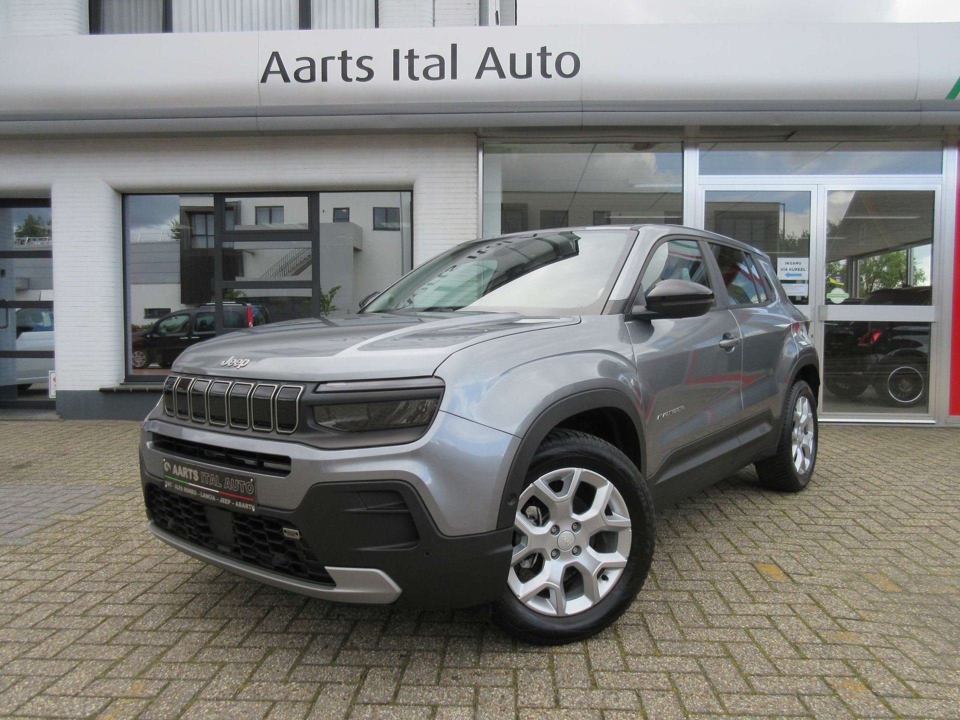 Jeep Avenger Other 1.2 ALTITUDE, Autos, Jeep, Argent ou Gris, Achat, Euro 6, Entreprise
