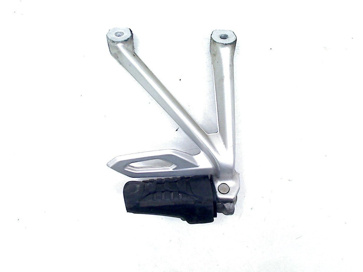 REPOSE PIEDS SUPPORT ARRIÈRE DROIT BMW (8526742), Motos, Pièces | BMW, Utilisé