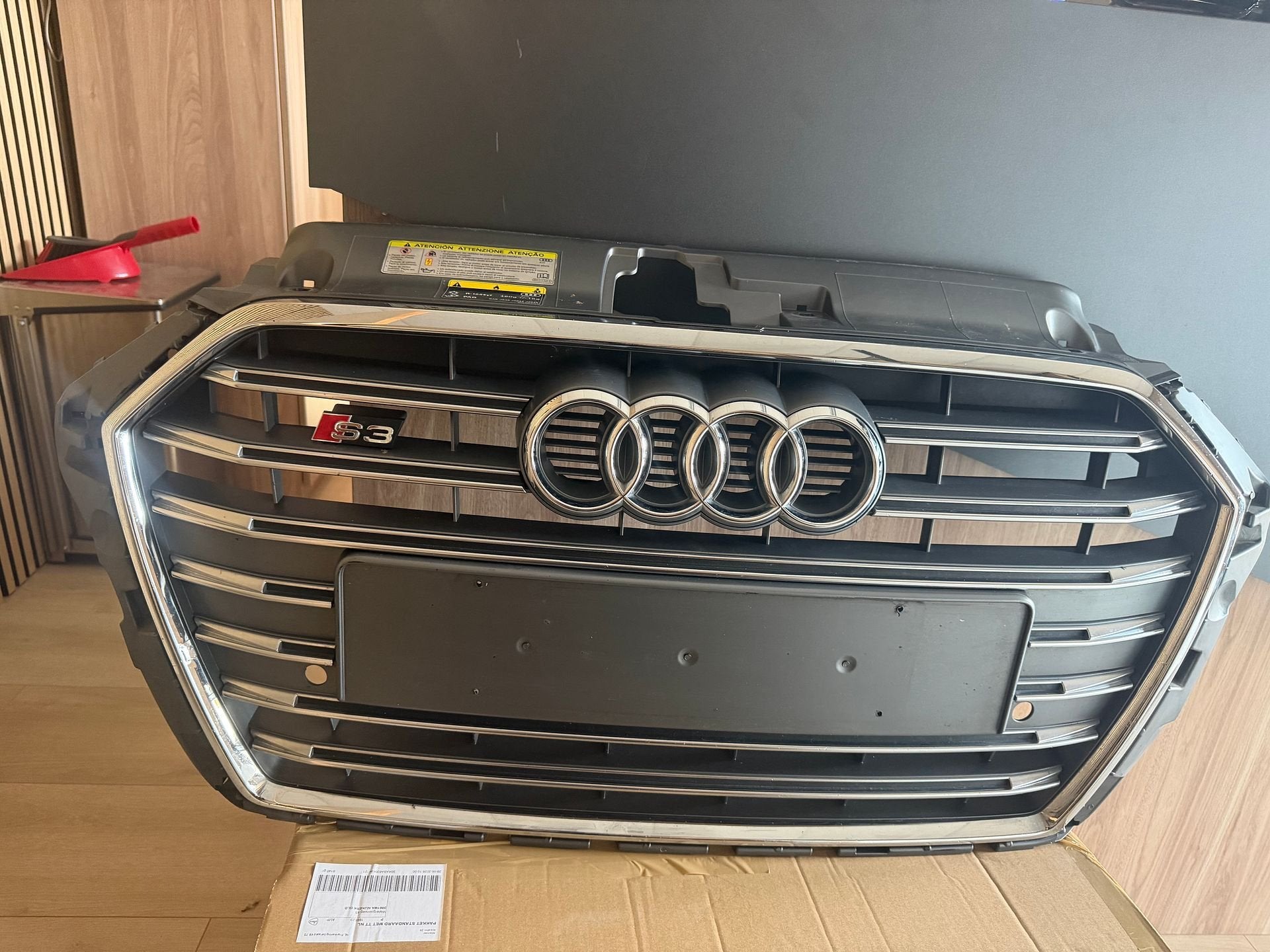 Audi S3 A3 8V bumper grill Chrome chroom 8v3853651AC, Auto-onderdelen, Gebruikt, -, -, Ophalen of Verzenden
