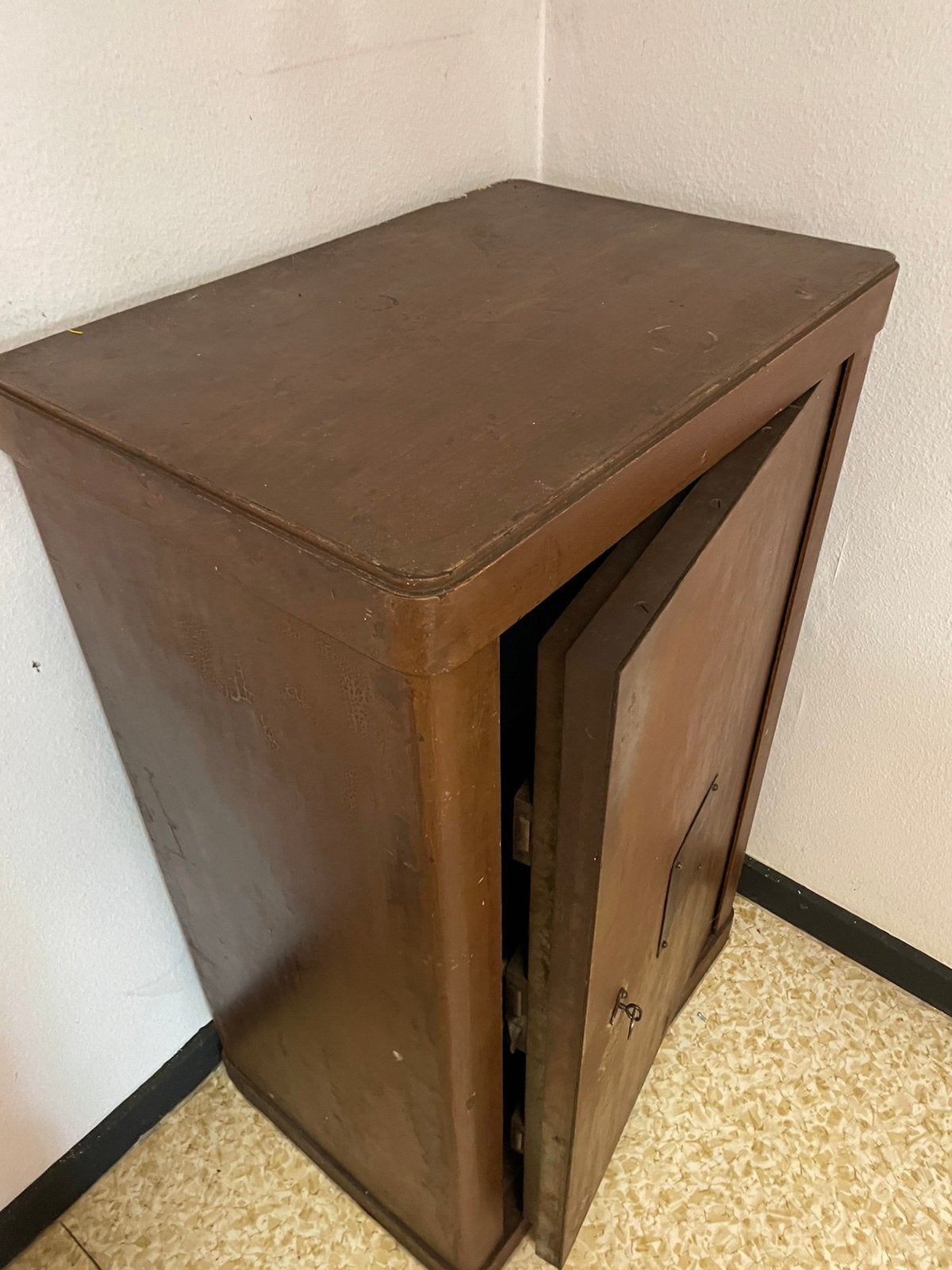 Kluis, Enlèvement, Utilisé