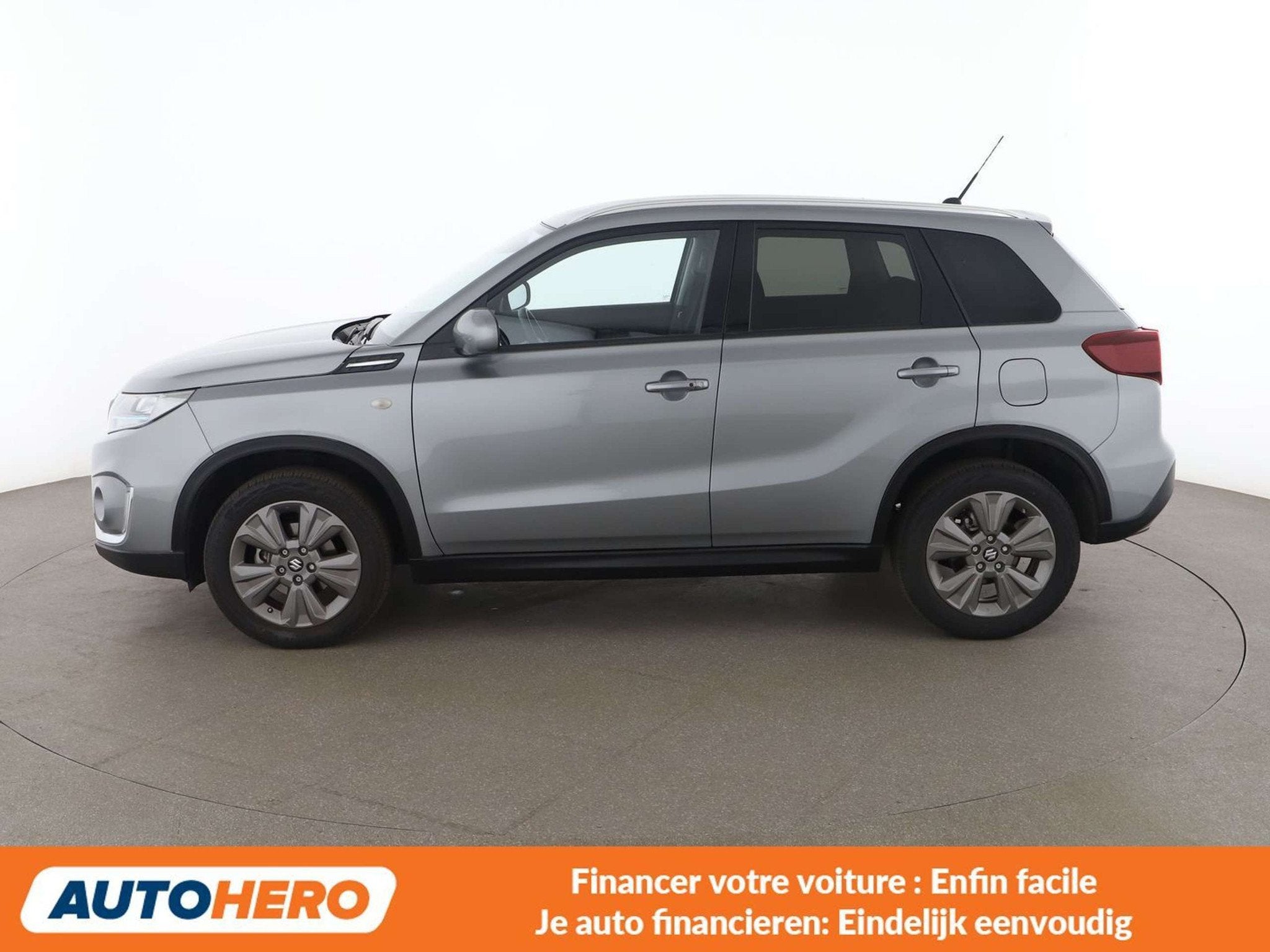 Suzuki Vitara 1.5 Dualjet Hybrid Comfort 4x2 (automatique), Autos, Argent ou Gris, Achat, Euro 6, 116 ch