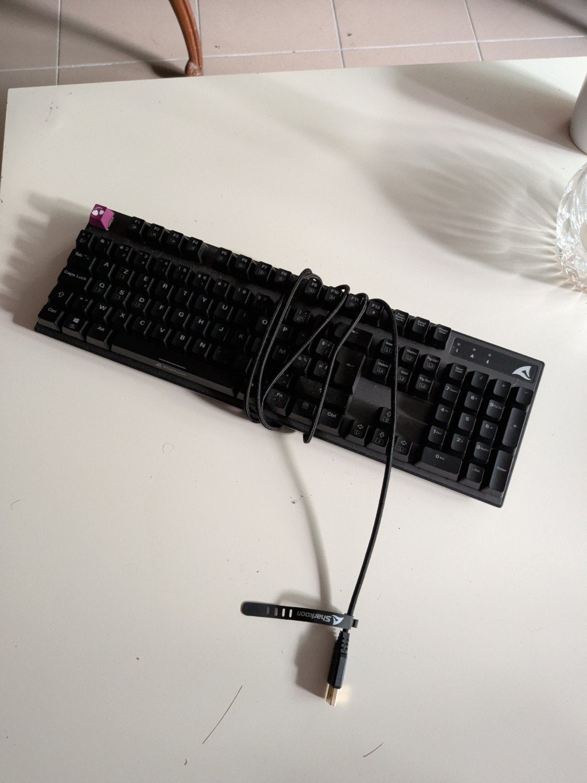 sharkoon rgb toetsenbord, Computers en Software, Ophalen