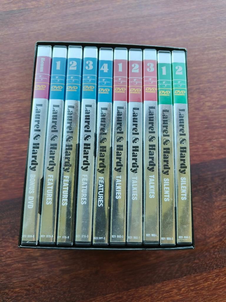 Laurel & Hardy 18 dvd's + bonus disc, Ophalen of Verzenden, Gebruikt, Film, Overige typen