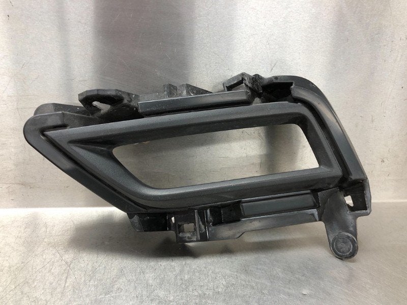 PARE-CHOCS PART AVANT GAUCHE Micra (K14) (|622575FA0A|), Utilisé, Avant, Nissan, Pare-chocs