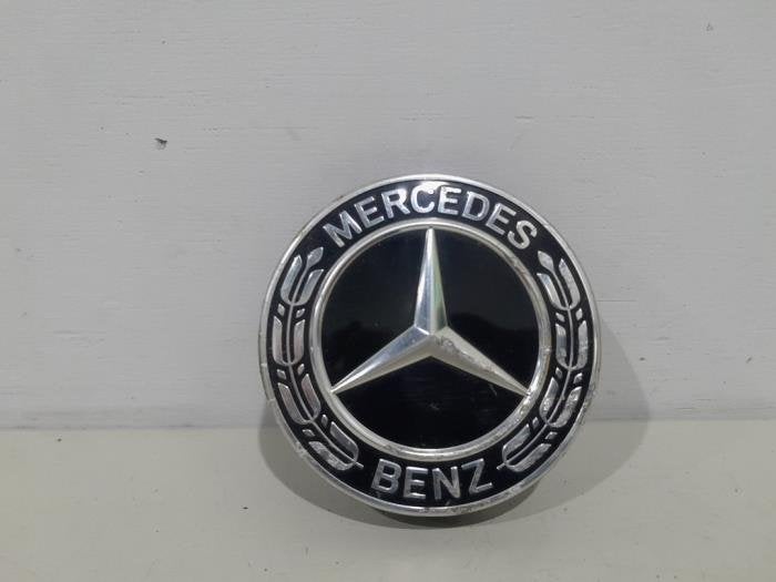 Enjoliveur moyeu d'un Mercedes A-Klasse, Autos : Pièces & Accessoires, 3 mois de garantie, Utilisé, -, -