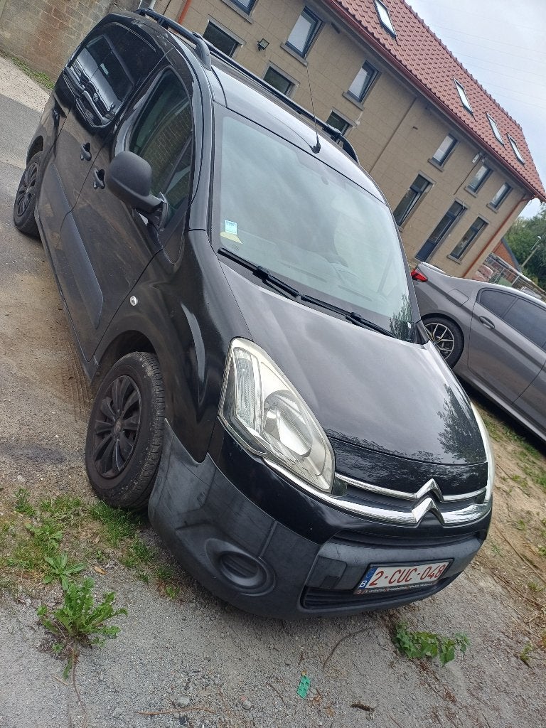 Citroën Berlingo 1.6 HDi — 2012, Auto's, Voorwielaandrijving, Euro 5, Parkeercamera, Zwart