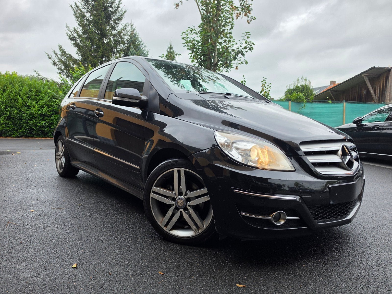 mercedes b180 2.0 diesel gekeurd, Auto's, Lichtmetalen velgen, Euro 5, Zwart, Zwart