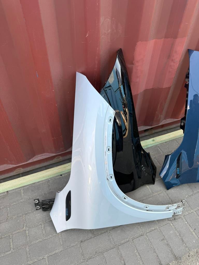 Mercedes gla  A247 spatbord zijscherm rechts voor, Ophalen, Voor, Spatbord