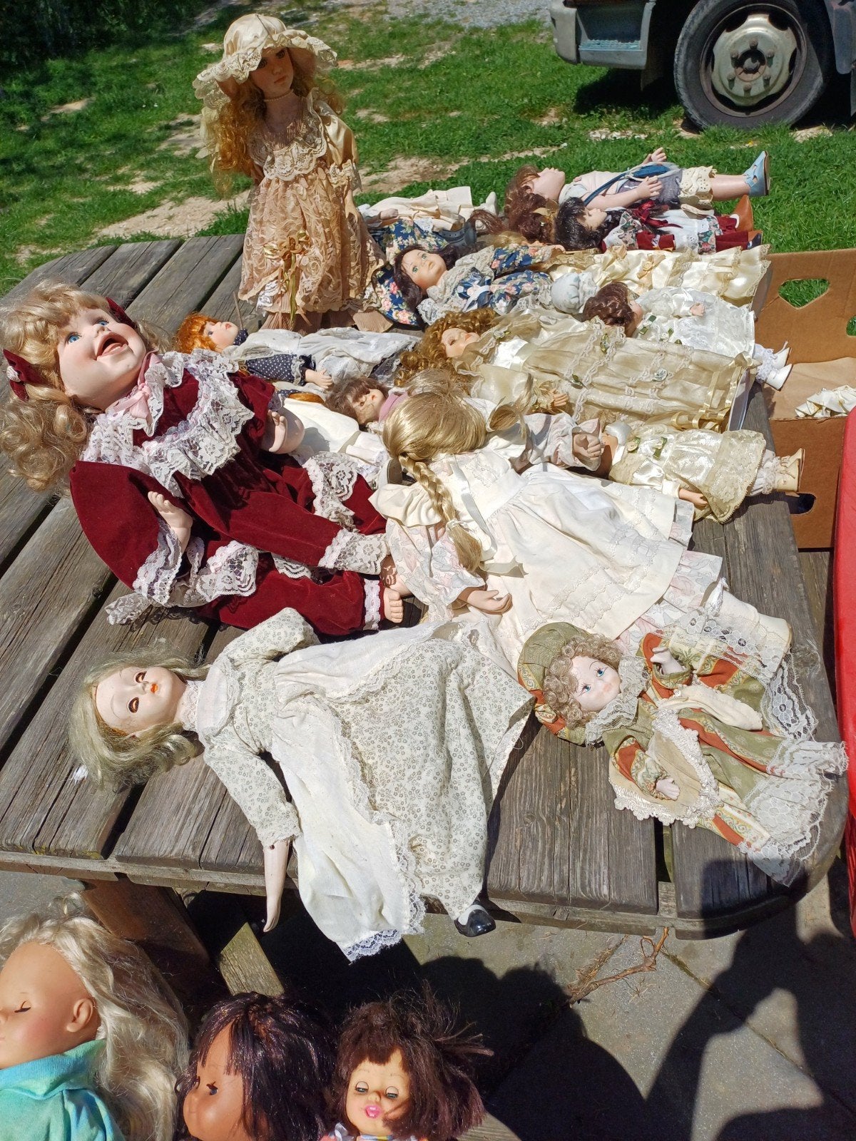 Lots de 30 poupées en porcelaine + 2 cassées, Antiquités & Art