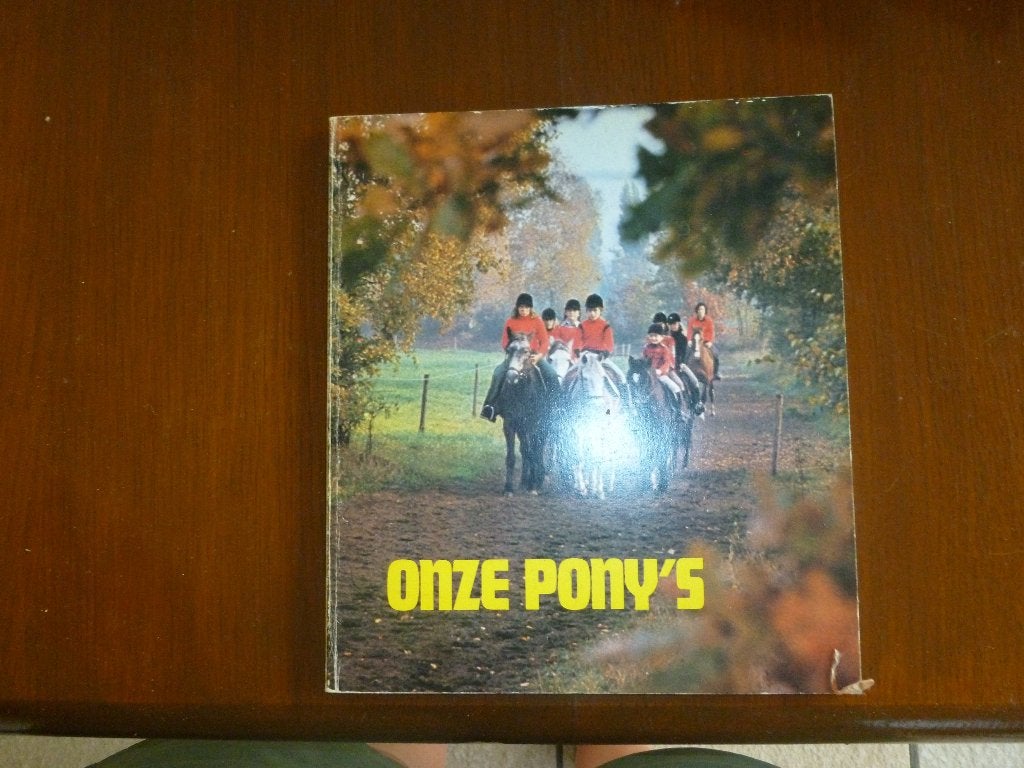 boek onze ponys, Livres, Animaux & Animaux domestiques, Enlèvement ou Envoi, Comme neuf, Chevaux ou Poneys