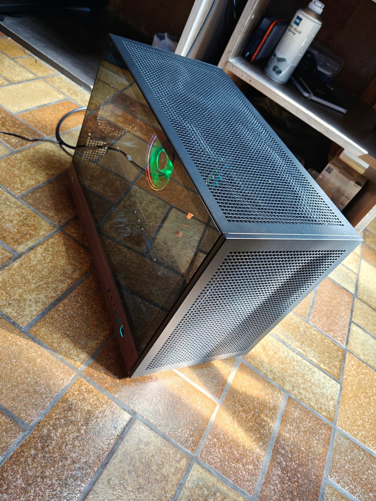 Krachtige gaming pc - 5800X/RX 9070 XT, Games en Spelcomputers, Games | Pc, Zo goed als nieuw, Ophalen