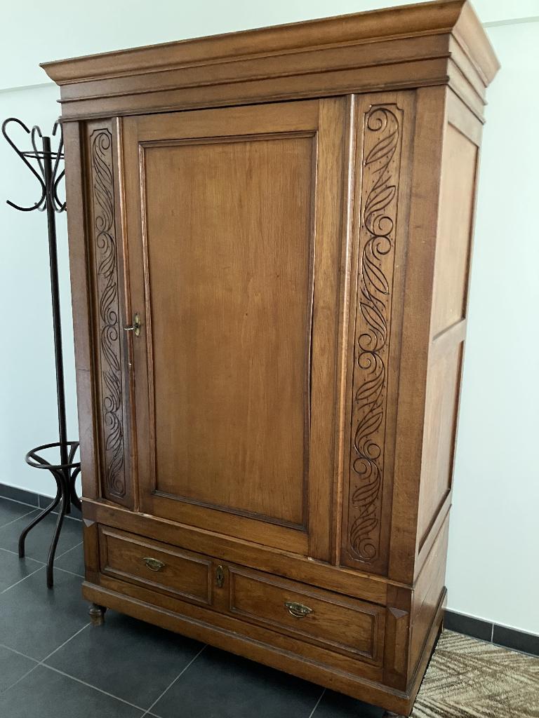 Antieke kast (kledij/vestiaire), Antiek en Kunst, Ophalen