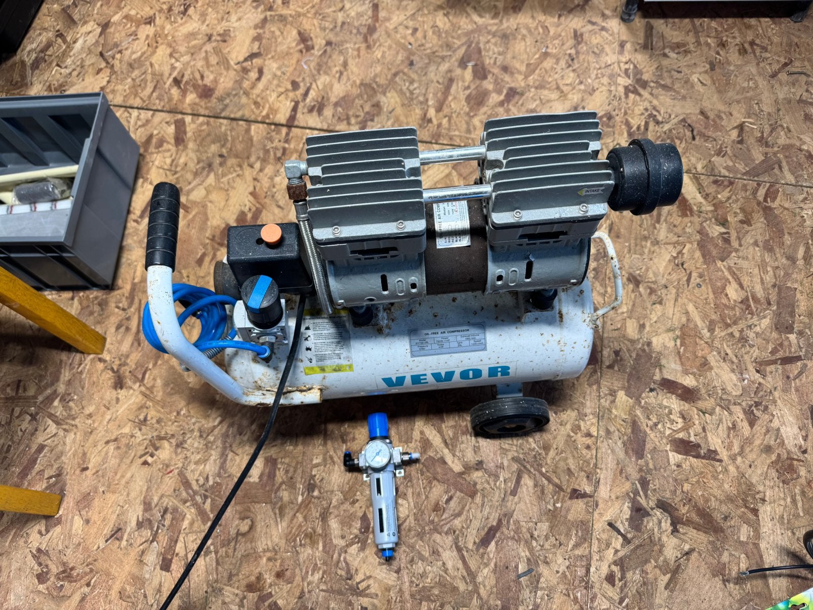 Compresseur Vevor sy750-25l avec 2 régulateurs de pression, Enlèvement, Utilisé